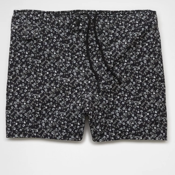 NWT American Eagle Men’s  3” Poolside Swim Short Bathing Suit Black Medium - Picture 1 of 9